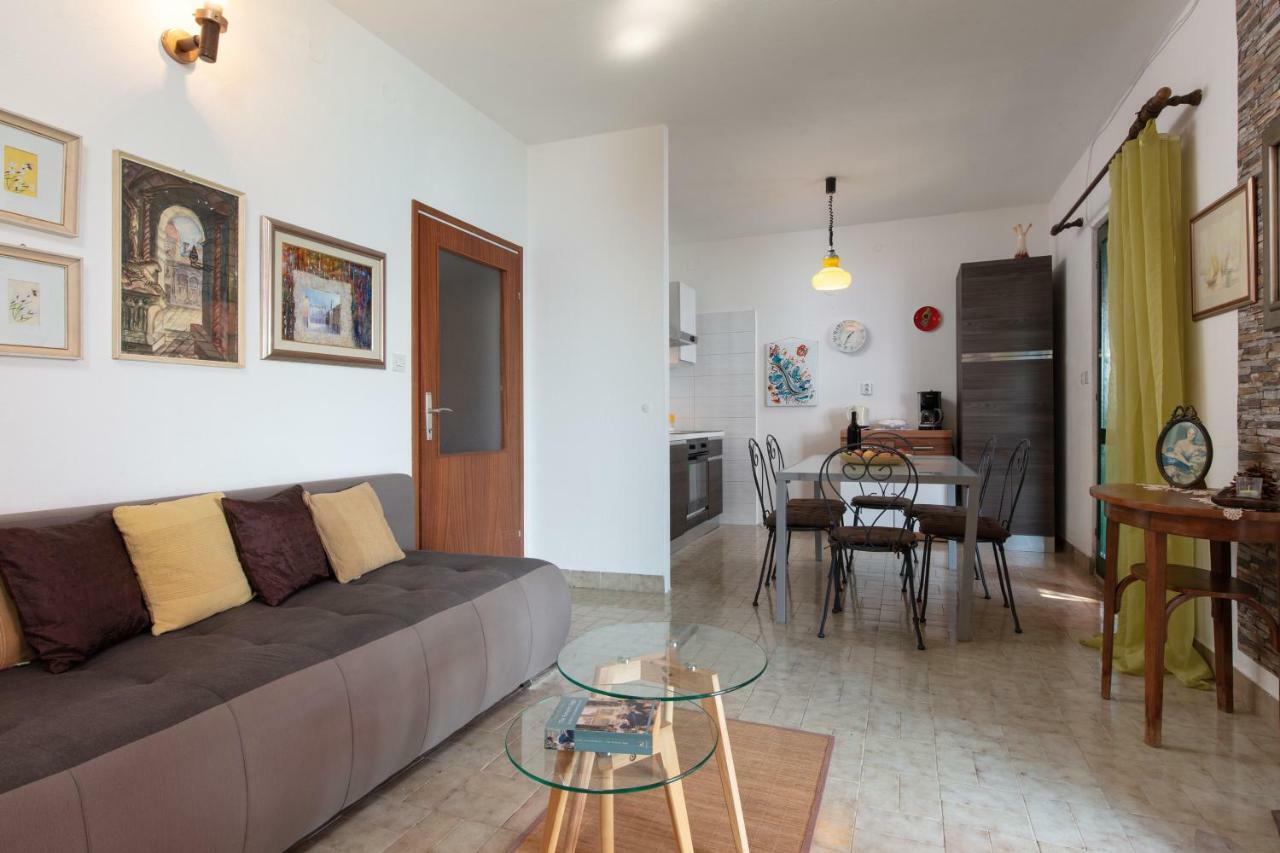 Holiday Home Barbara Τρογκίρ Εξωτερικό φωτογραφία